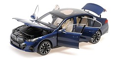 BMW I5 2023 blue metallic