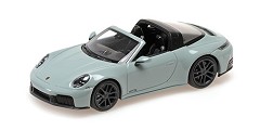 Porsche 911 Targa 4 GTS 2024 green metal