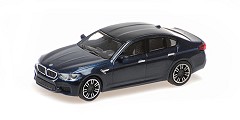 BMW M5 2018 dark blue metallic